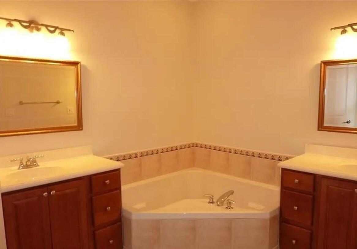 MEGGAN TOWNHOME CONDO - Residential Lease