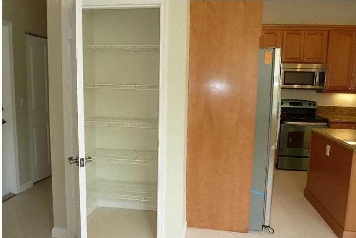 MEGGAN TOWNHOME CONDO - Residential Lease