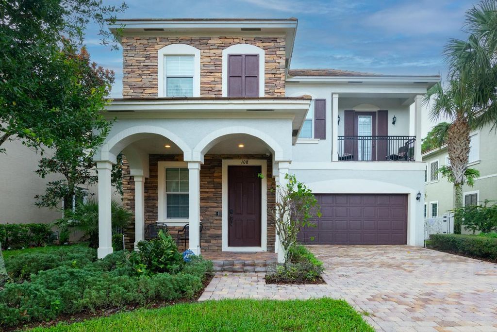 Photo of 108 Canterbury Place, Jupiter, FL 33458 (MLS # R10929088)