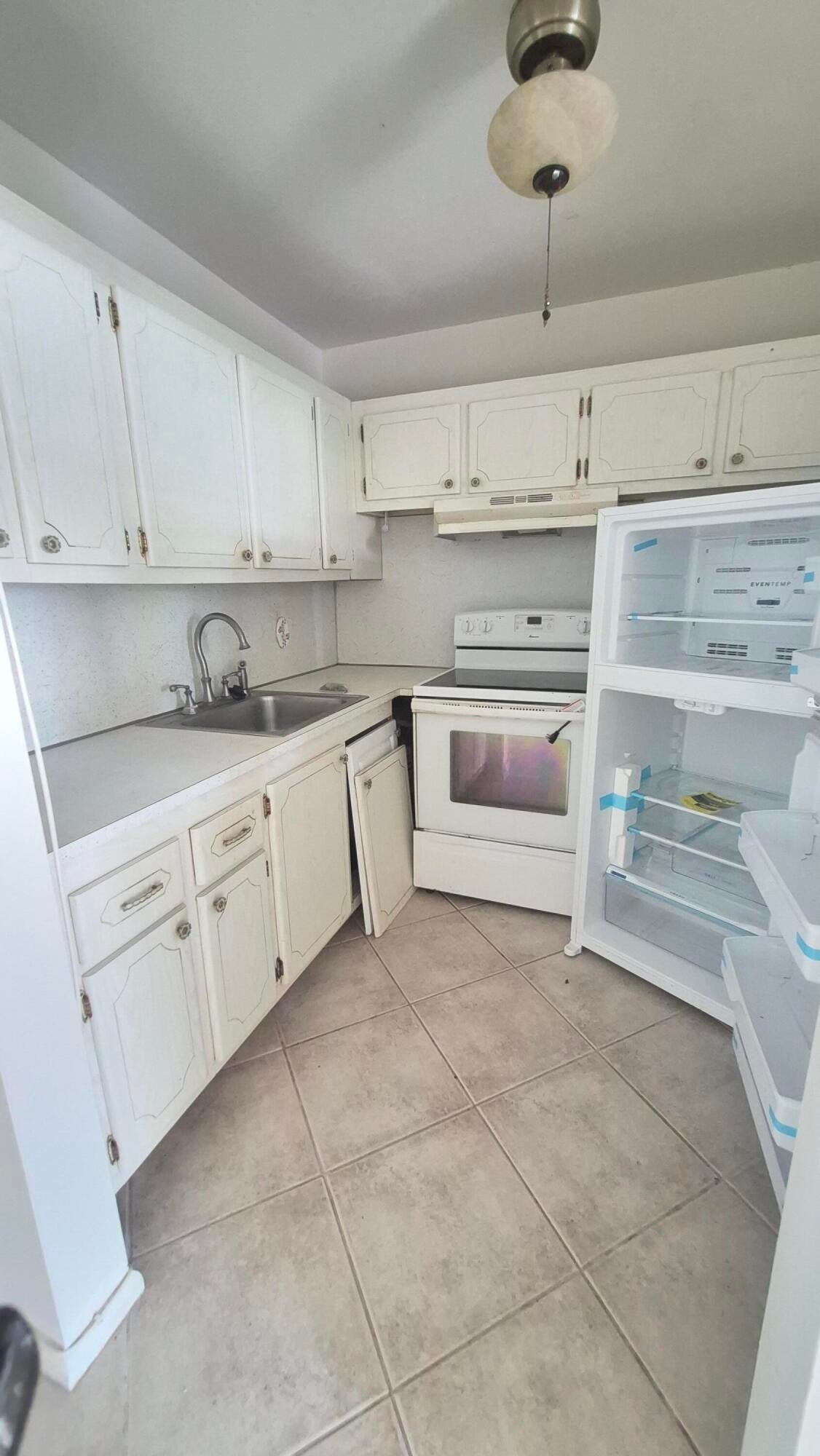 79 Canterbury D