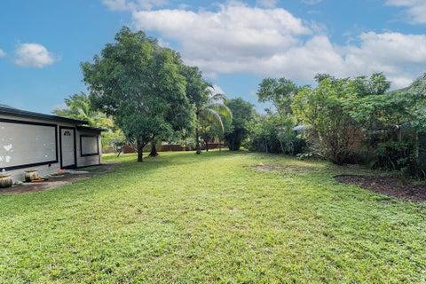 Tiny photo for 223 N F Street, Lake Worth Beach, FL 33460 (MLS # B26089829)