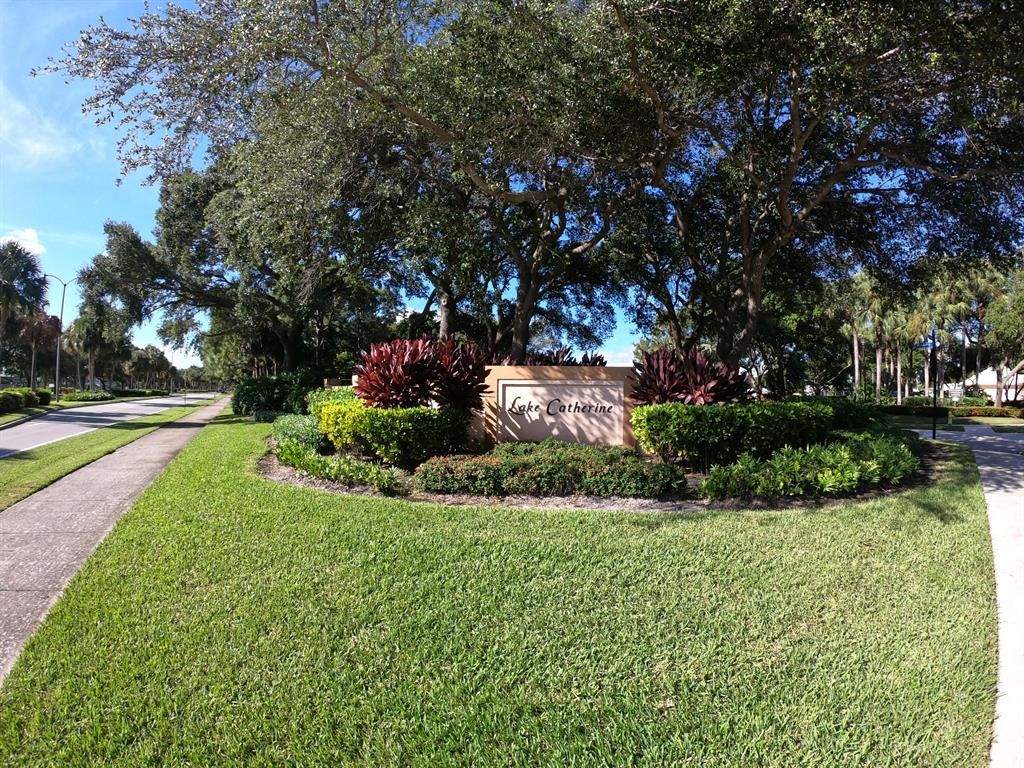 Photo of 3602 Lakemont Court, Palm Beach Gardens, FL 33403 (MLS # R10748913)