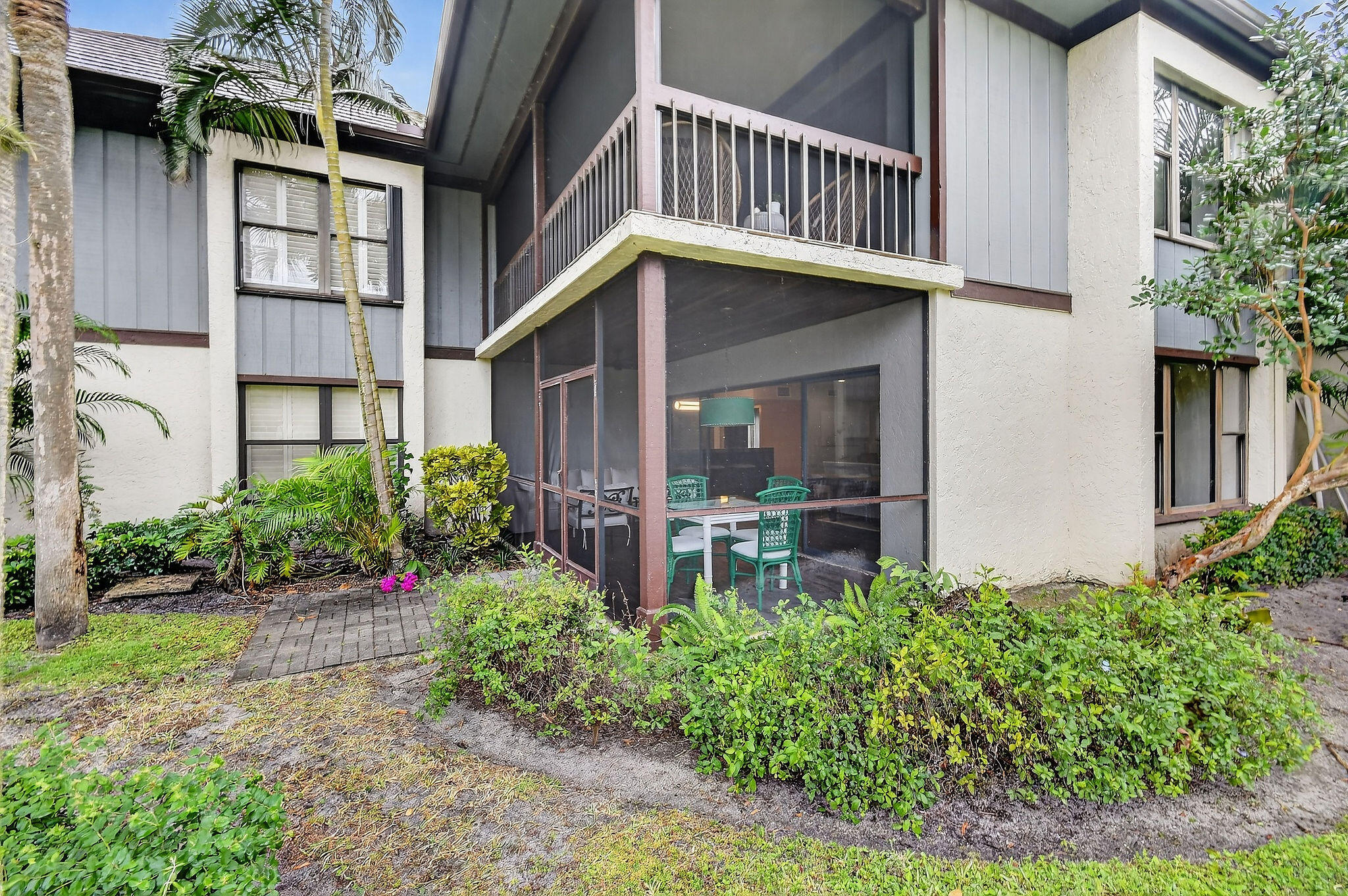 LA QUINTA CONDO - Residential