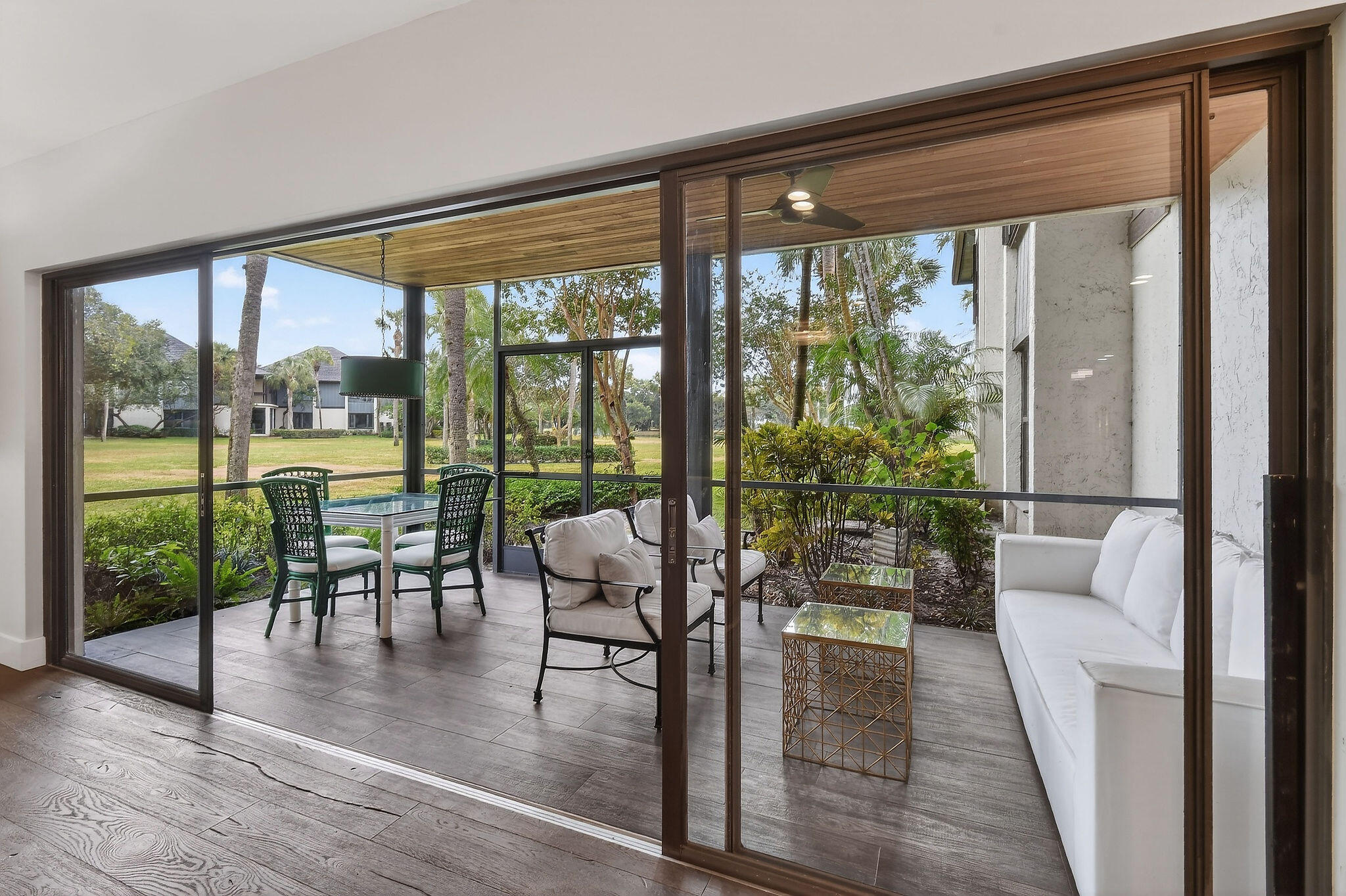 LA QUINTA CONDO - Residential