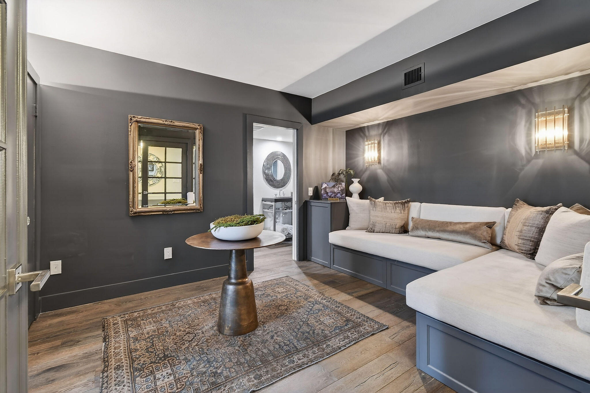 LA QUINTA CONDO - Residential