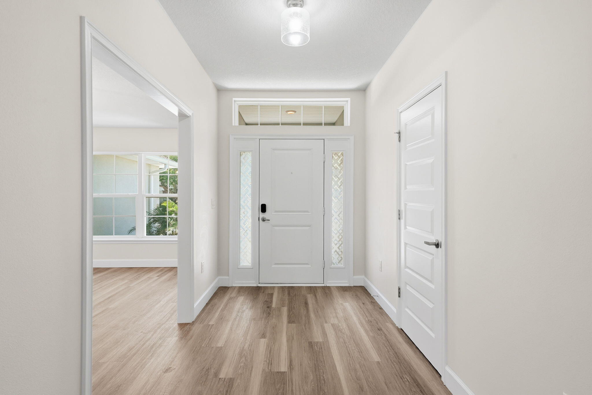 885 Clearmont Street