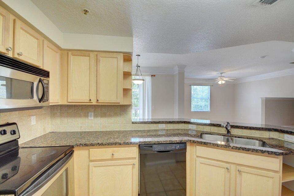 SOMERSET AT ABACOA CONDO - Residential