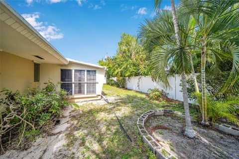 Single Family Residence in Fort Lauderdale FL 4720 27th Ave Ave 8.jpg