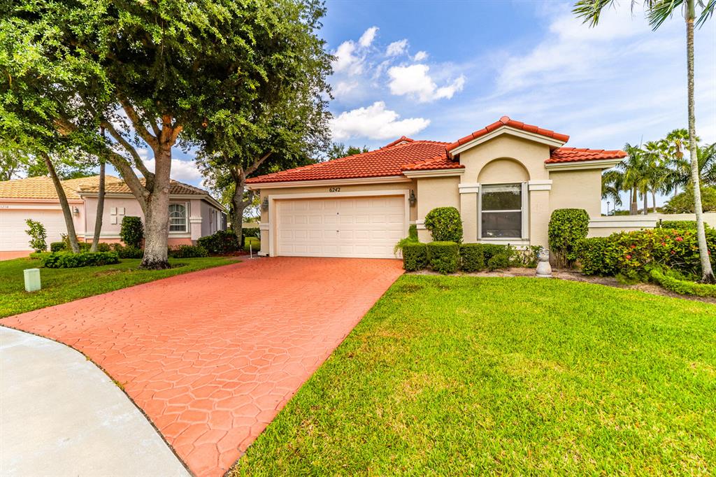 CORAL LAKES - Residential