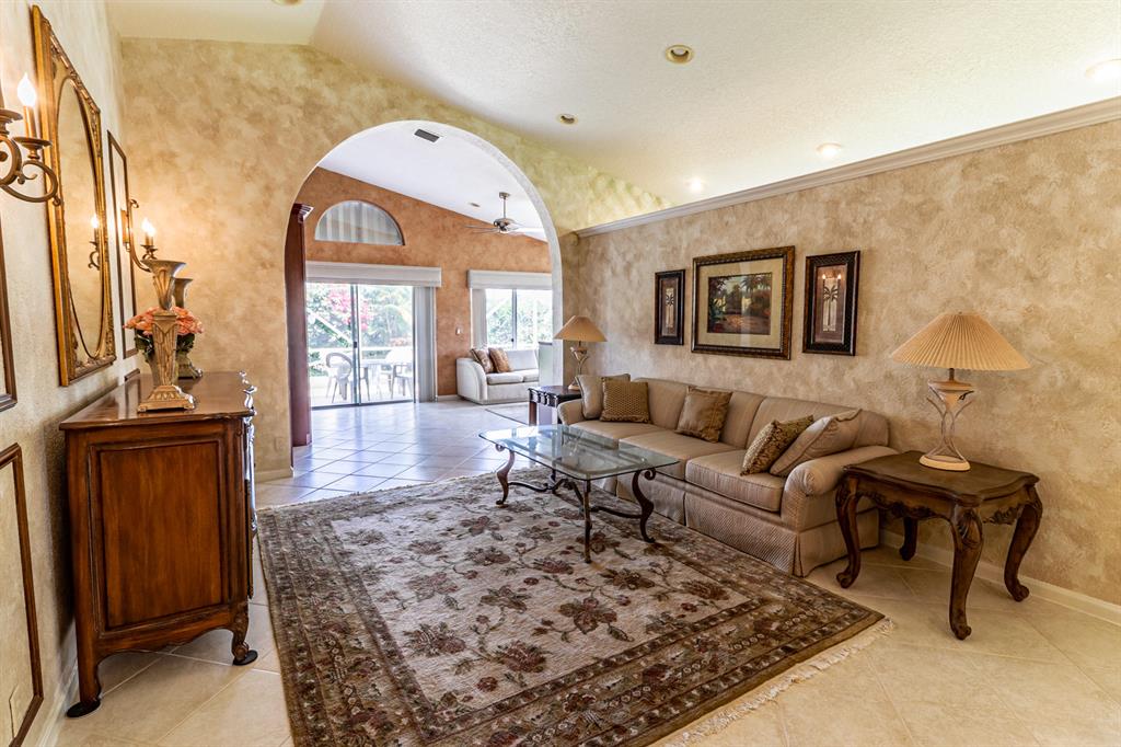 CORAL LAKES - Residential