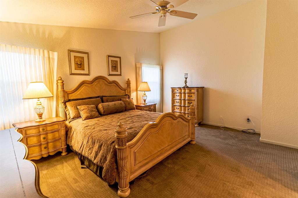 CORAL LAKES - Residential