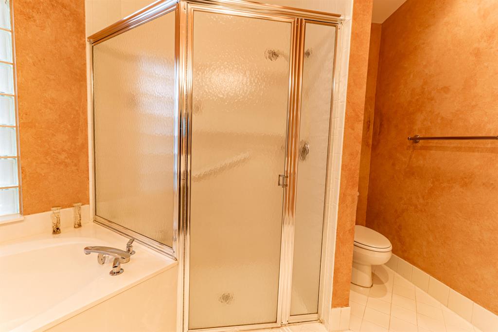 CORAL LAKES - Residential