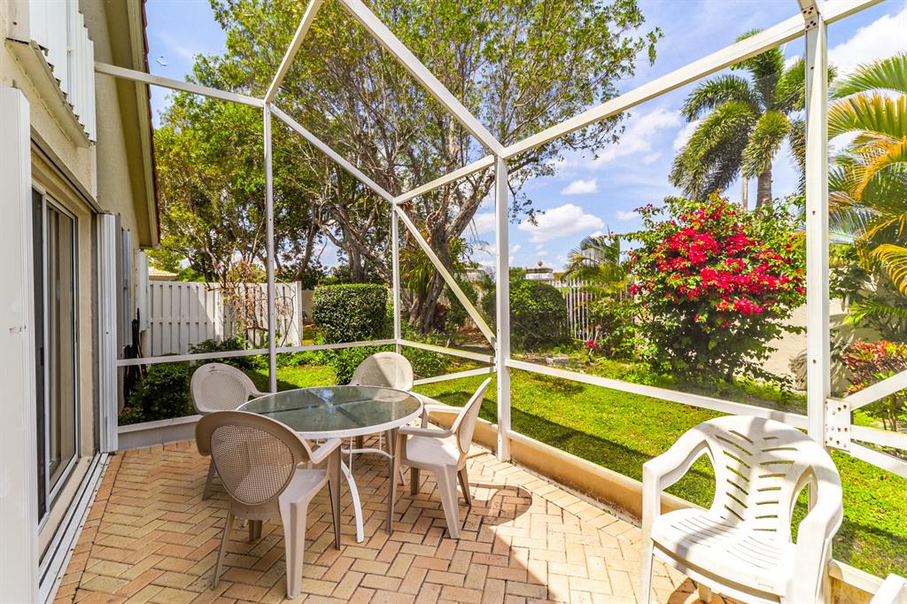 CORAL LAKES - Residential