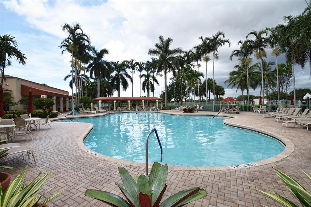 CORAL LAKES - Residential