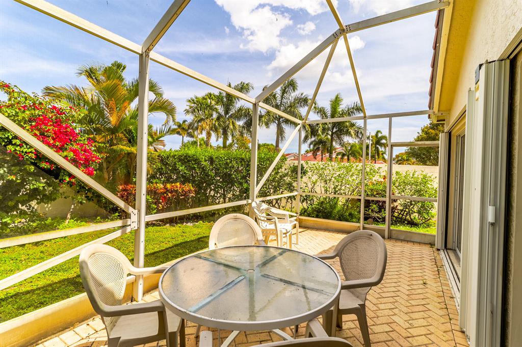 CORAL LAKES - Residential