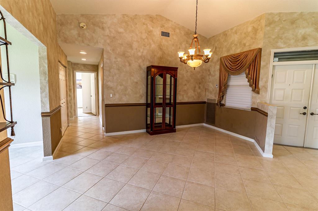 CORAL LAKES - Residential