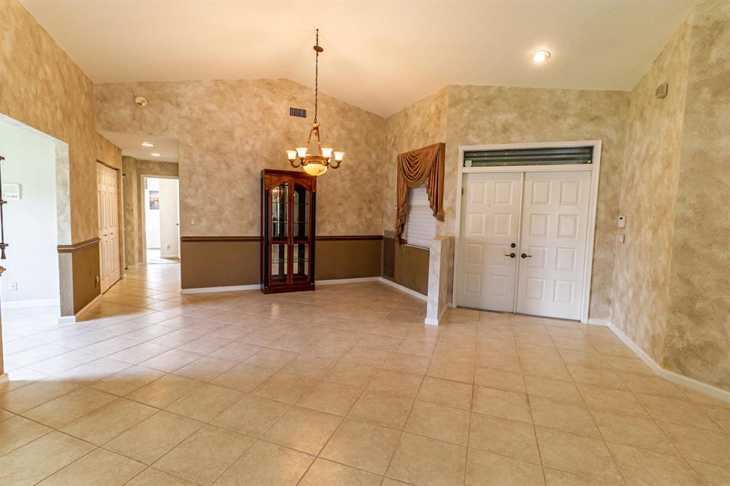 CORAL LAKES - Residential