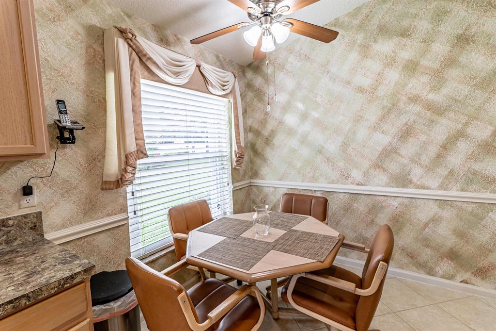 CORAL LAKES - Residential