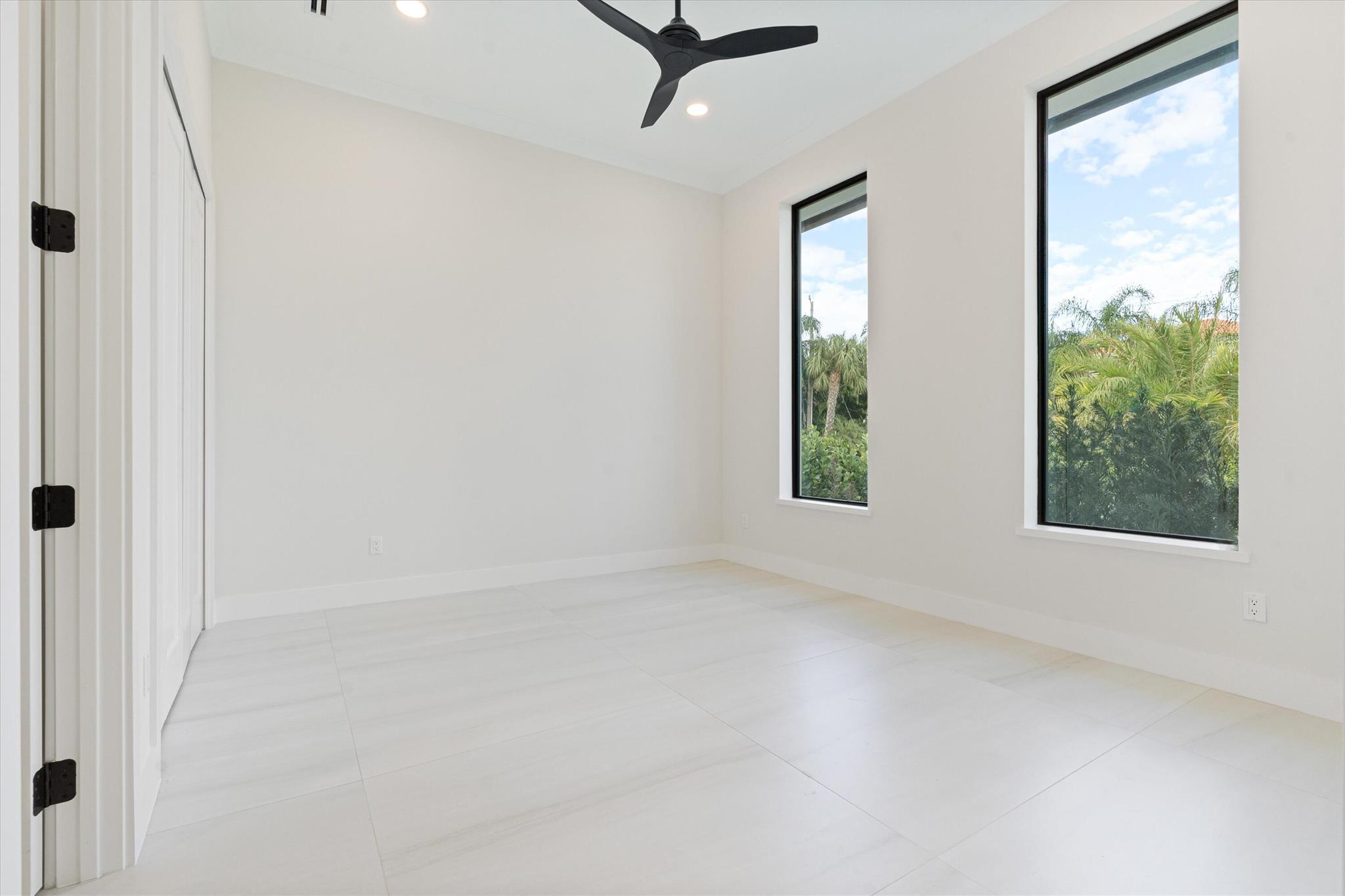 PARADISE PORT - Residential