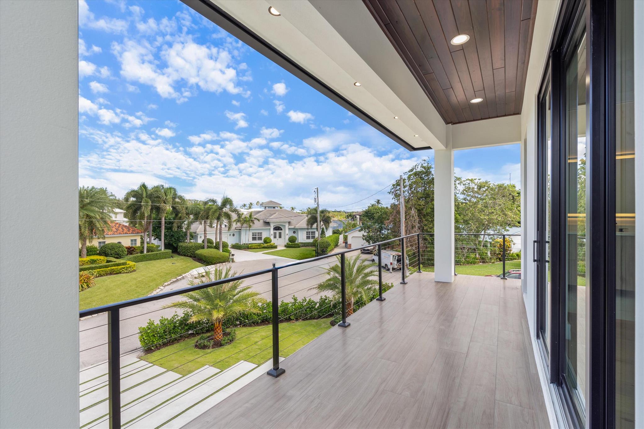 PARADISE PORT - Residential