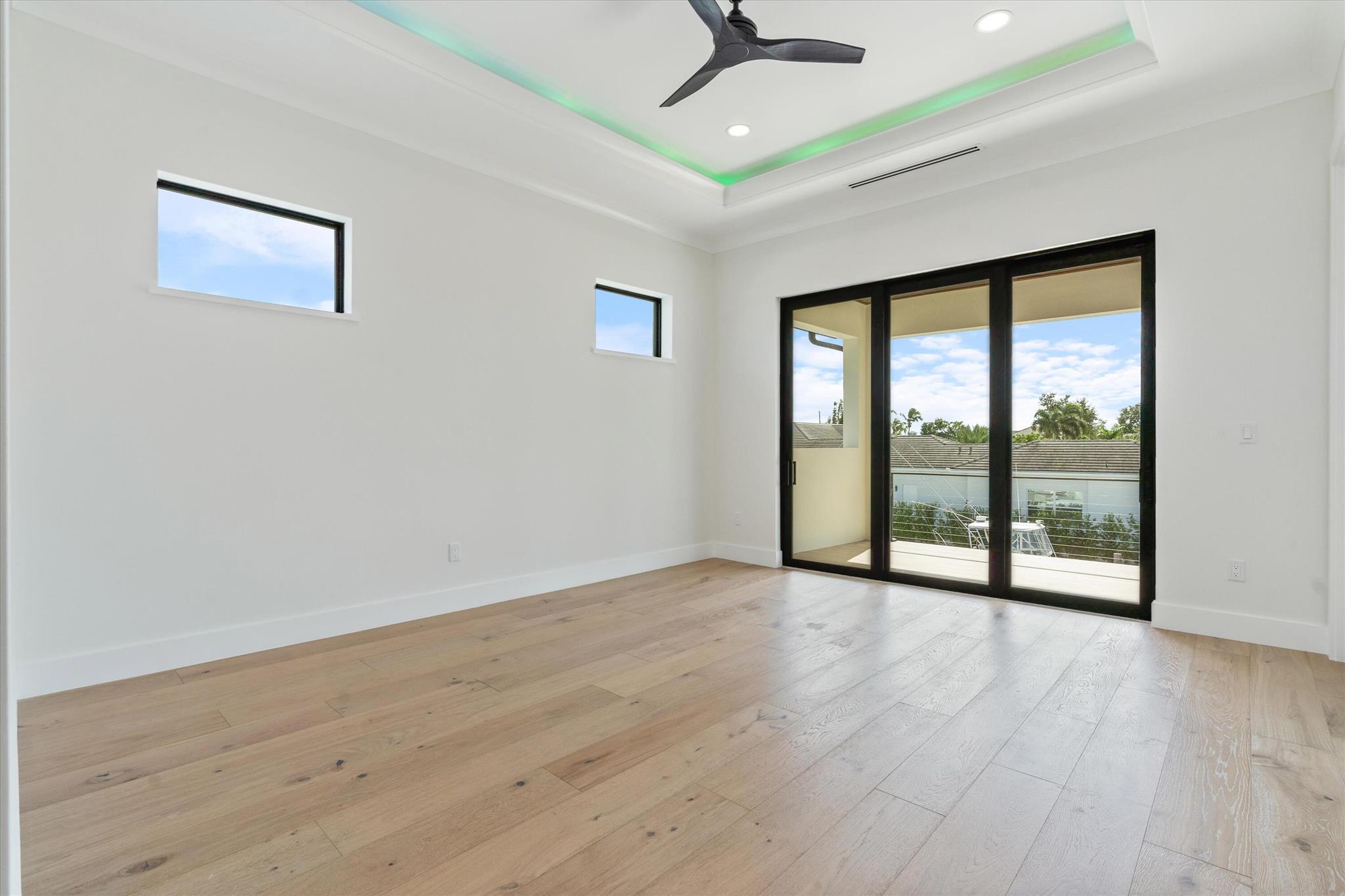 PARADISE PORT - Residential