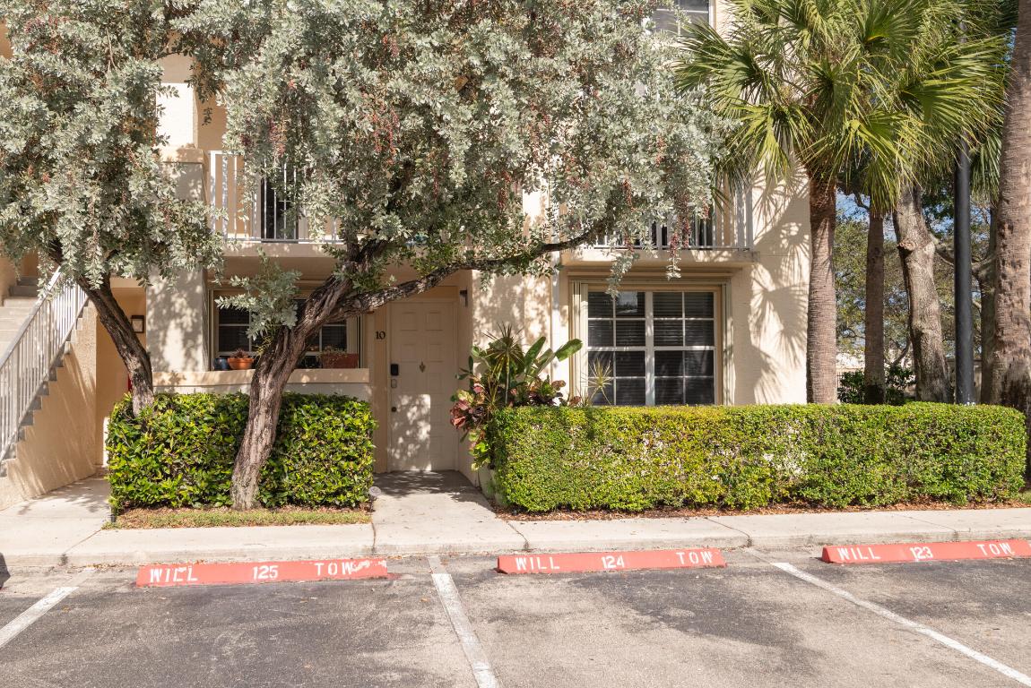 1140 University Boulevard 10