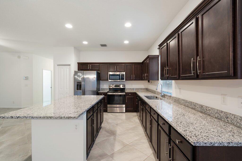 THE GARDENS AT RIVER GROVE - Residential