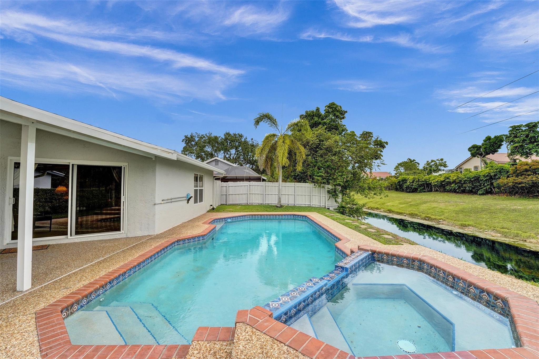 BONAVENTURE LAKES - Residential