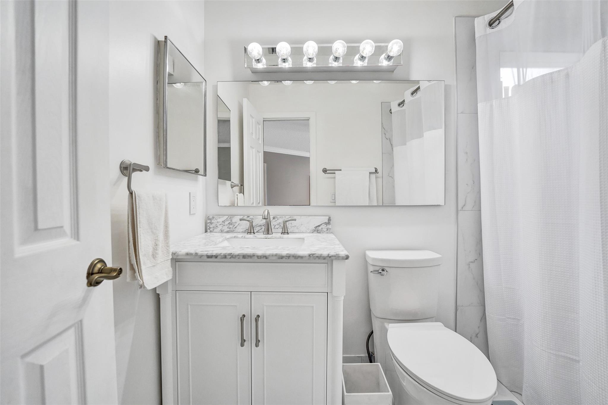 BONAVENTURE LAKES - Residential