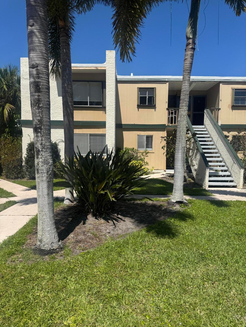 Photo of 1444 SE Riverside Drive #B-7, Stuart, FL 34996 (MLS # B26005906)