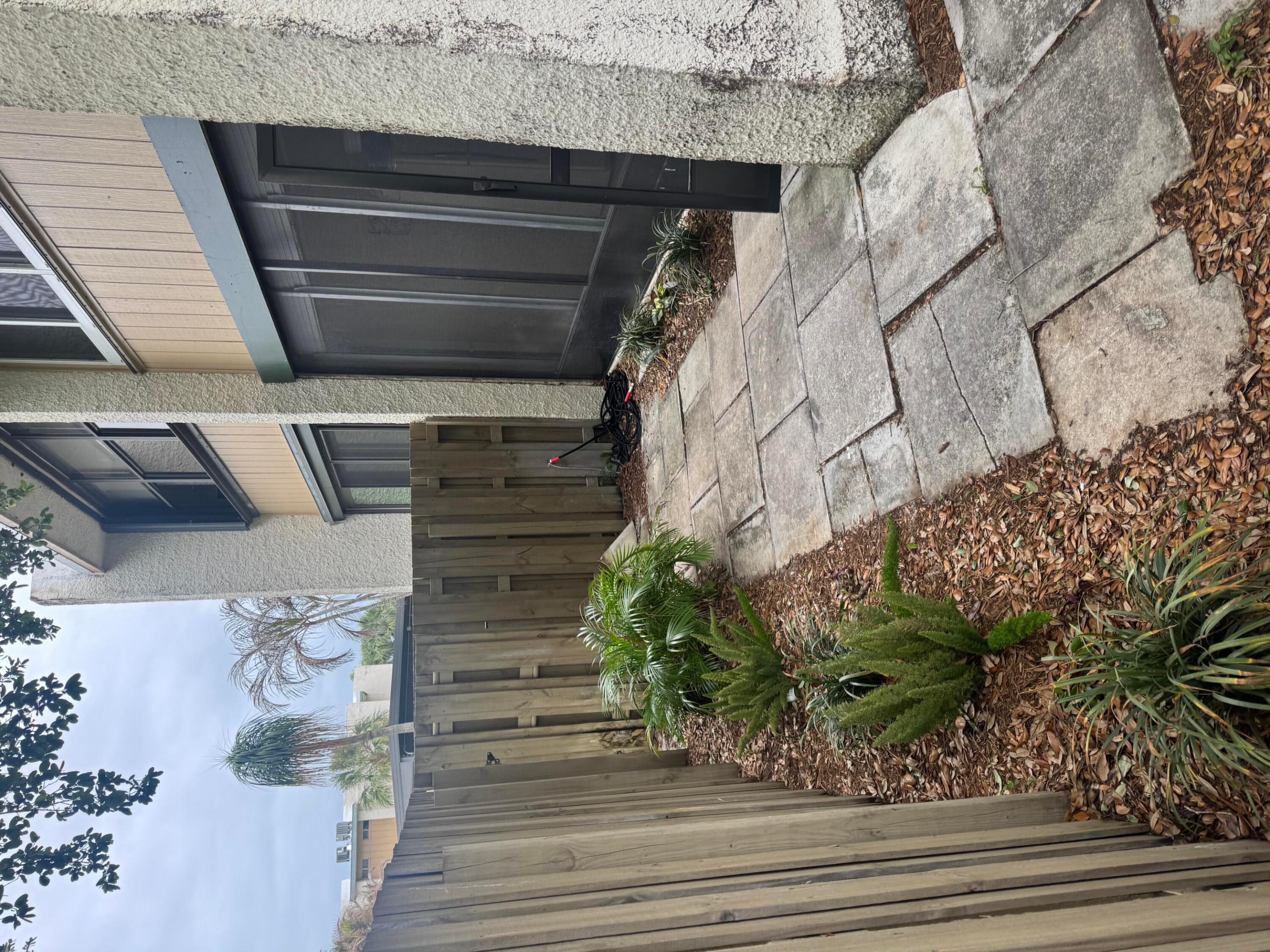 ST LUCIE ESTATES - Residential Lease