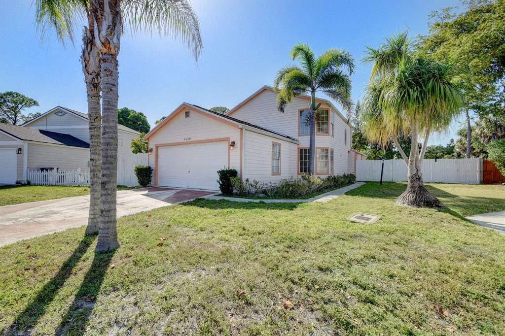 Photo of 5638 Dewberry Way Way, West Palm Beach, FL 33415 (MLS # R10787732)