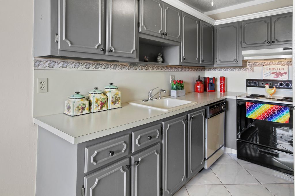 Photo of 1001 Flame Vine Avenue #202, Delray Beach, FL 33445 (MLS # B26013824)