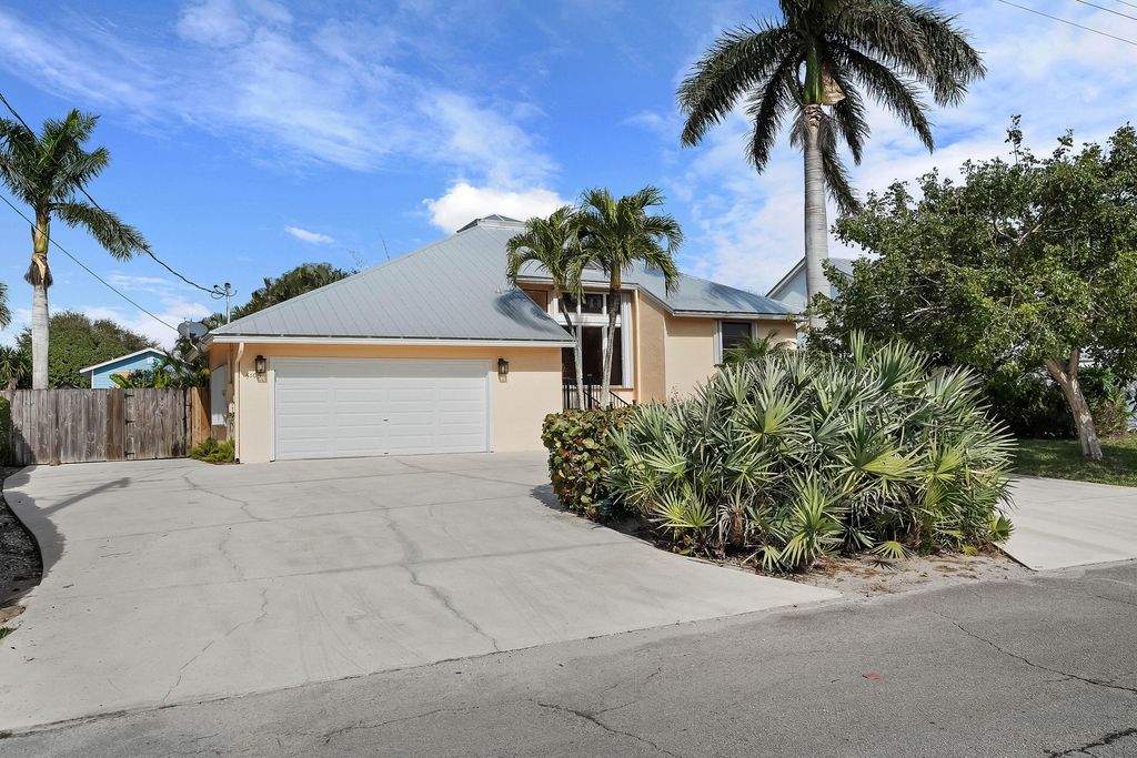 Photo of 5105 SE Matousek Street, Stuart, FL 34997 (MLS # R11083294)