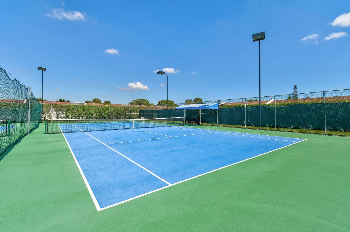 SEAGRAPE CONDO - Residential