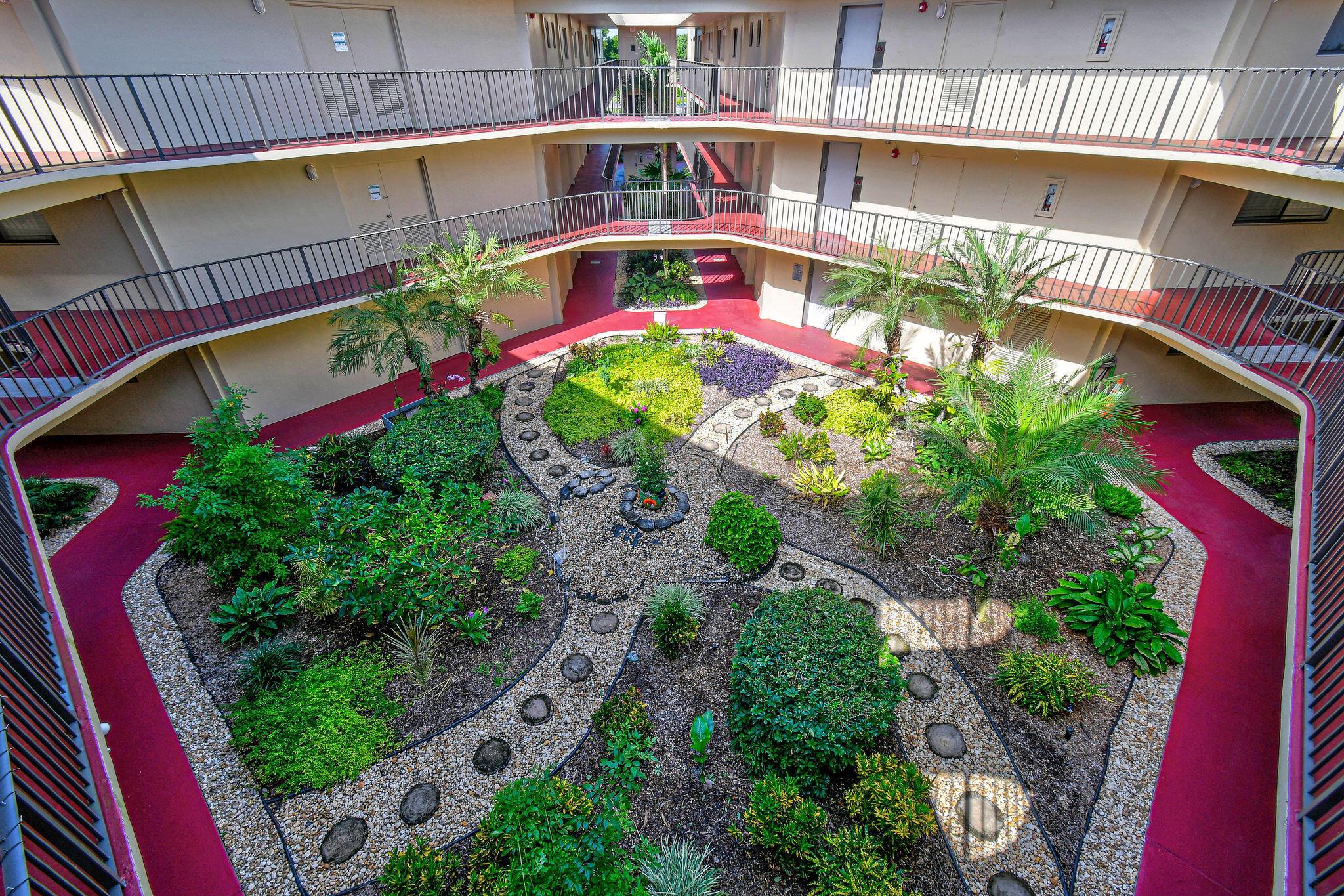 SEAGRAPE CONDO - Residential