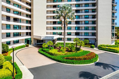 A home in Jensen Beach