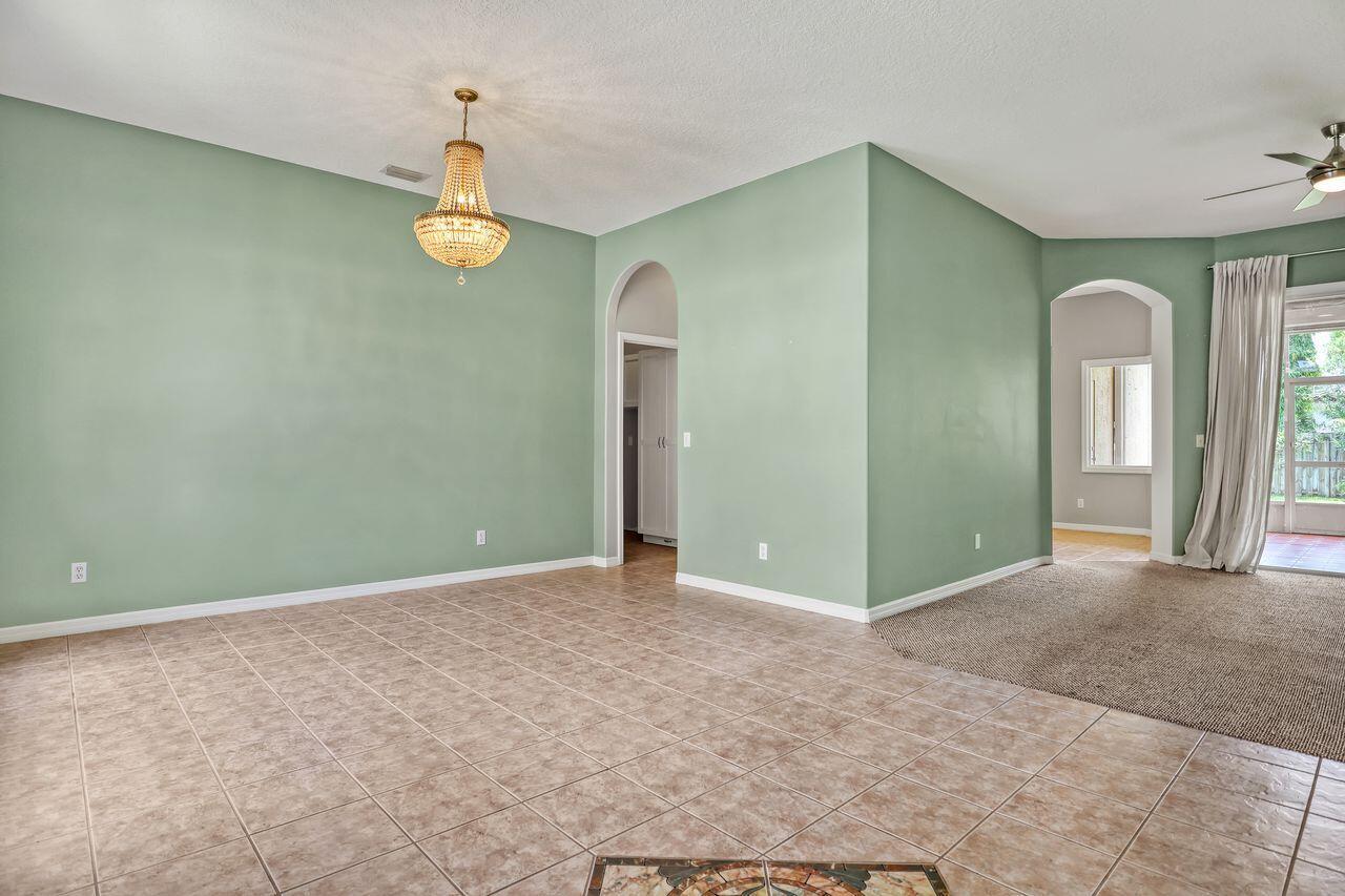 1010 Spring Oak Drive