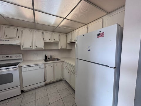 Tiny photo for 1015 Country Club Drive #205, Margate, FL 33063 (MLS # B26049115)