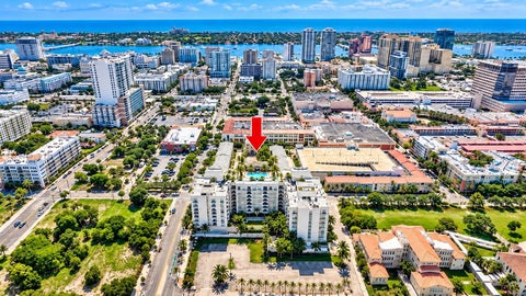 Tiny photo for 403 S SAPODILLA Avenue #717, West Palm Beach, FL 33401 (MLS # B26088619)