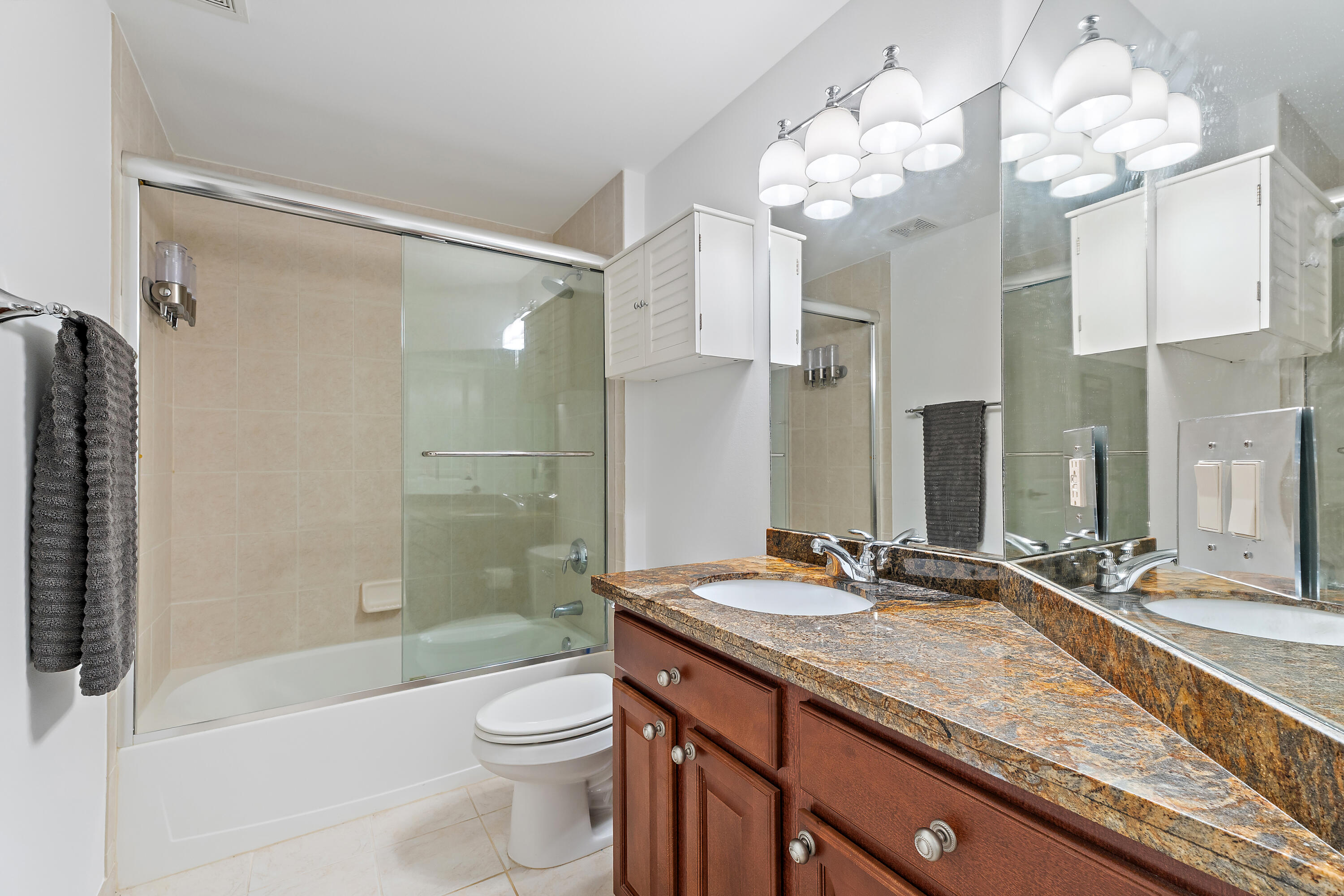 CASA DEL SOL OF TEQUESTA - Residential