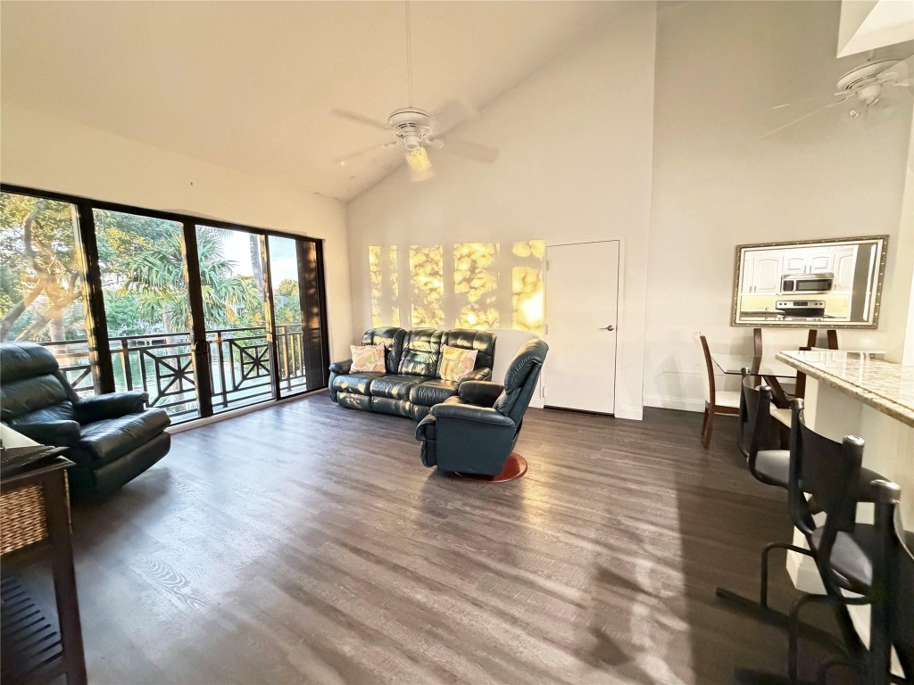 1645 S Ocean Lane 289