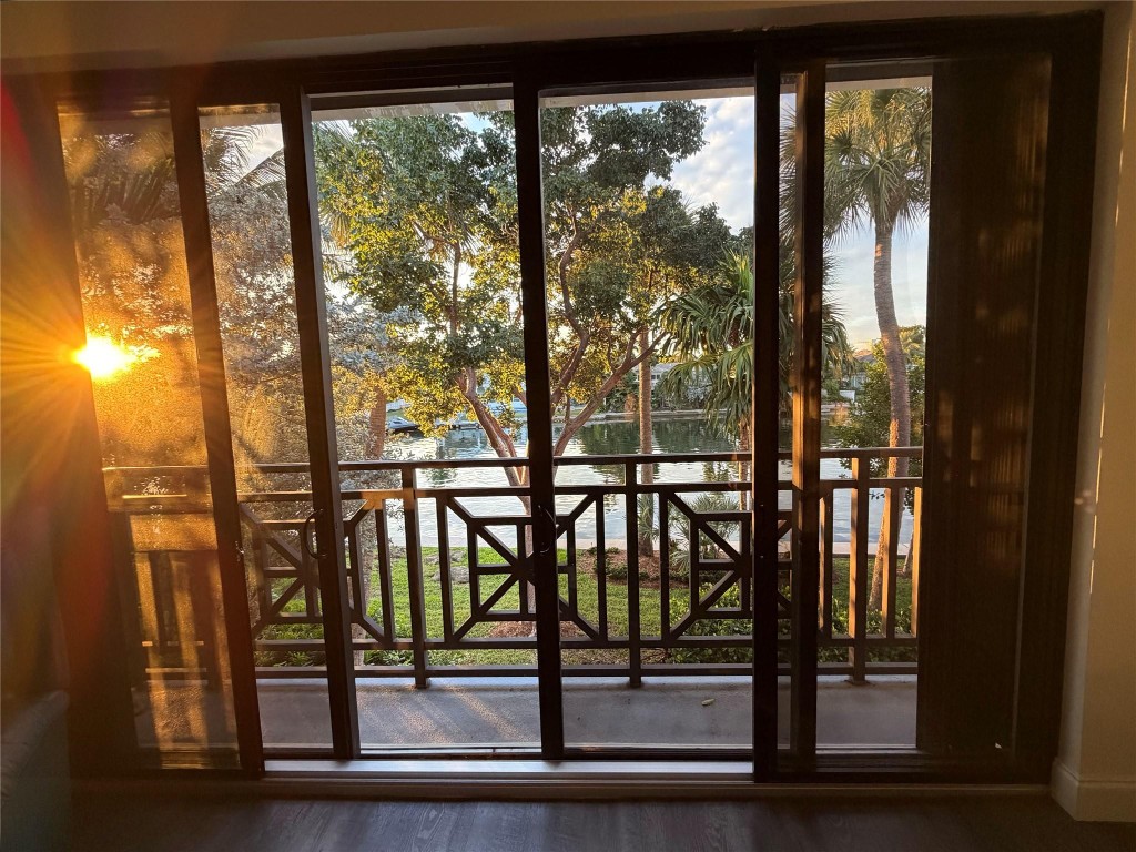 1645 S Ocean Lane 289