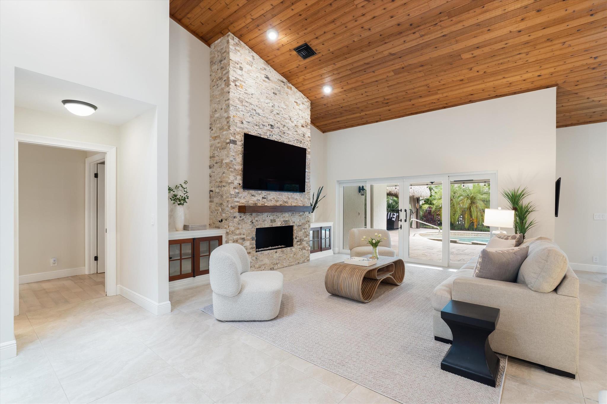 2281 NW 39th Drive