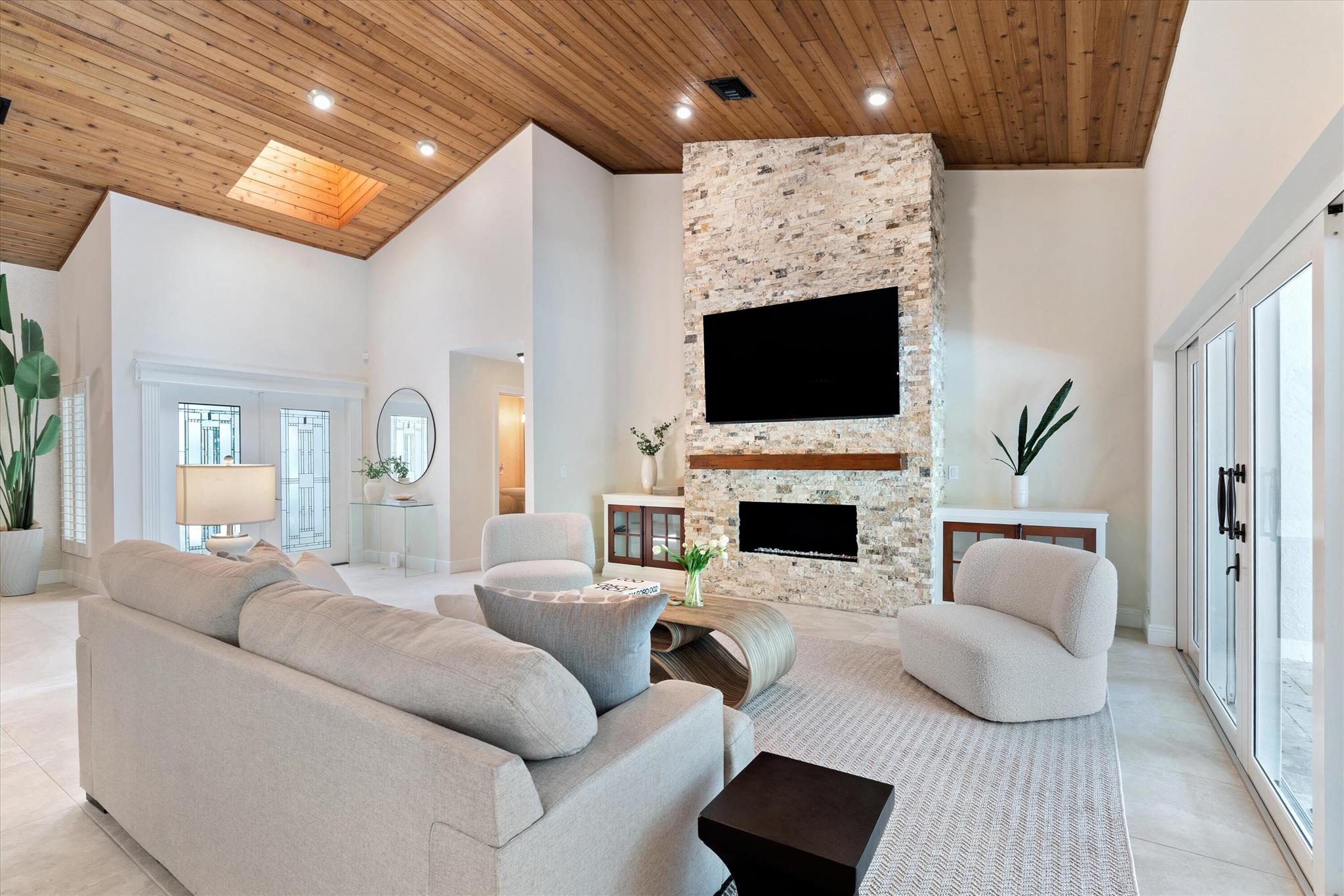 2281 NW 39th Drive