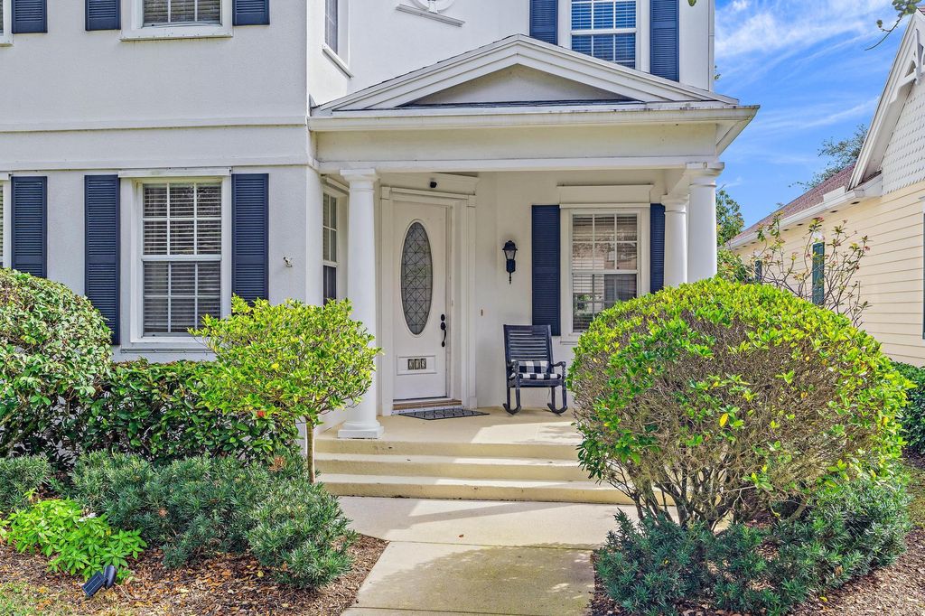 Photo of 213 New Haven Boulevard, Jupiter, FL 33458 (MLS # R10959793)