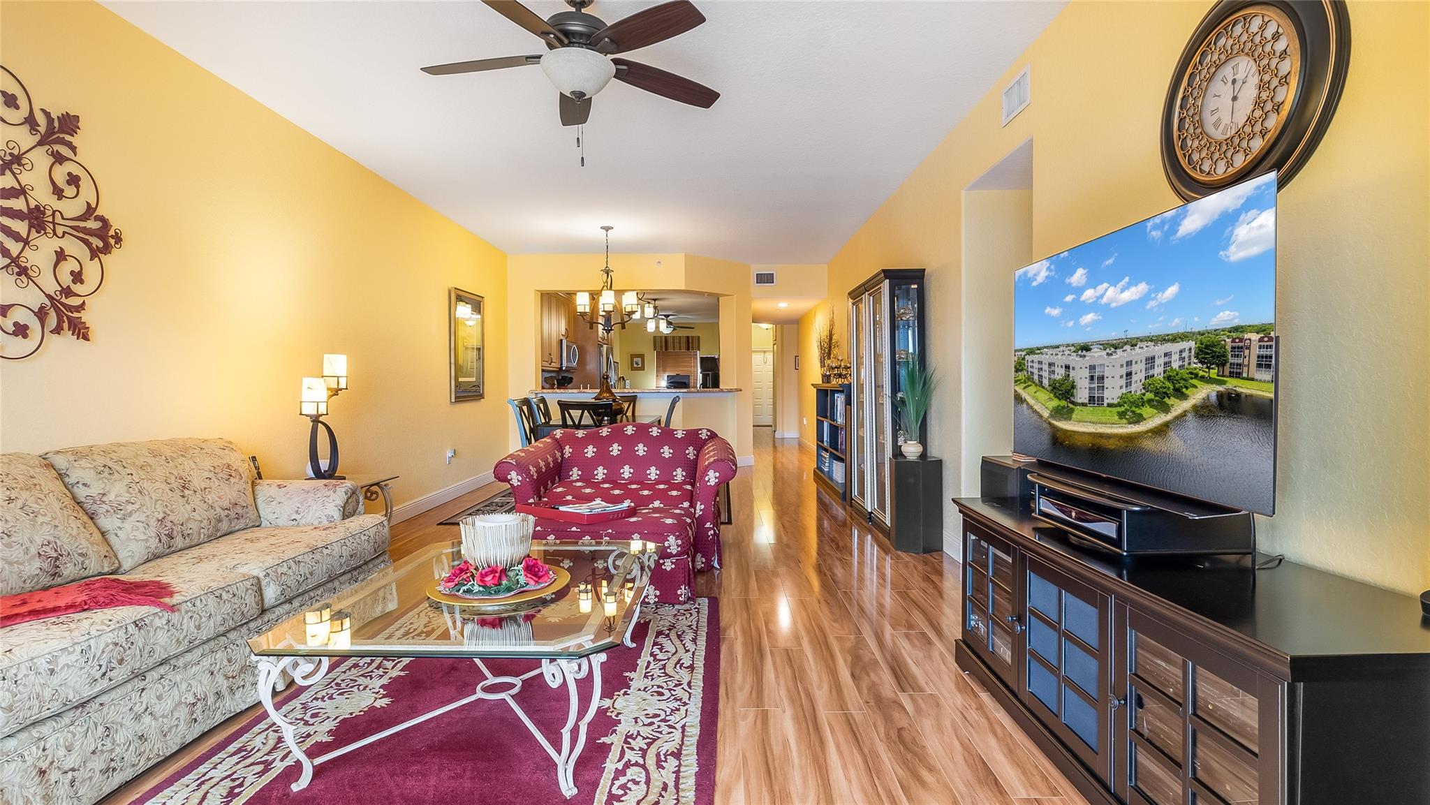 SOUTHAMPTON CONDOMINIUM - Residential