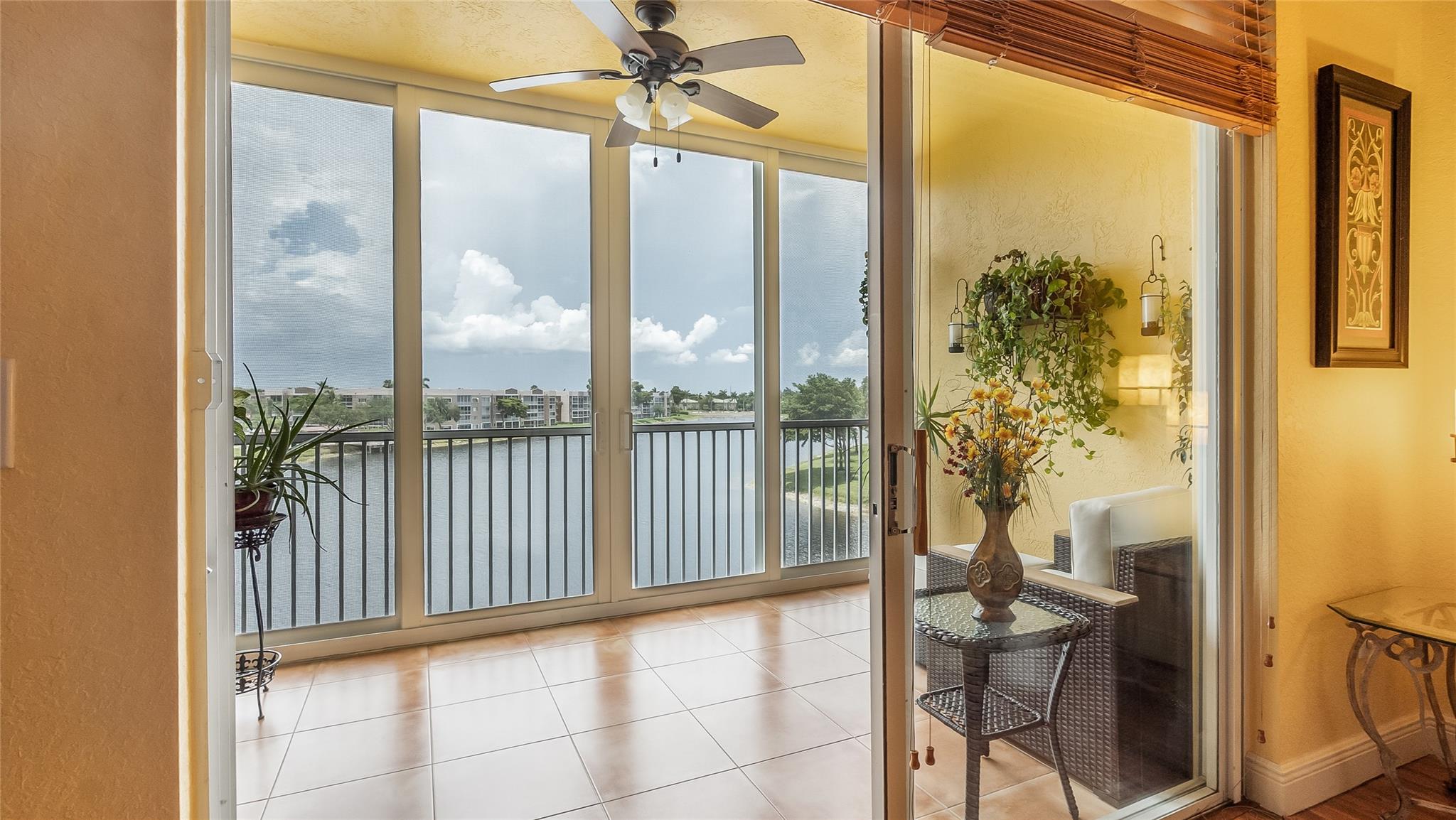 SOUTHAMPTON CONDOMINIUM - Residential