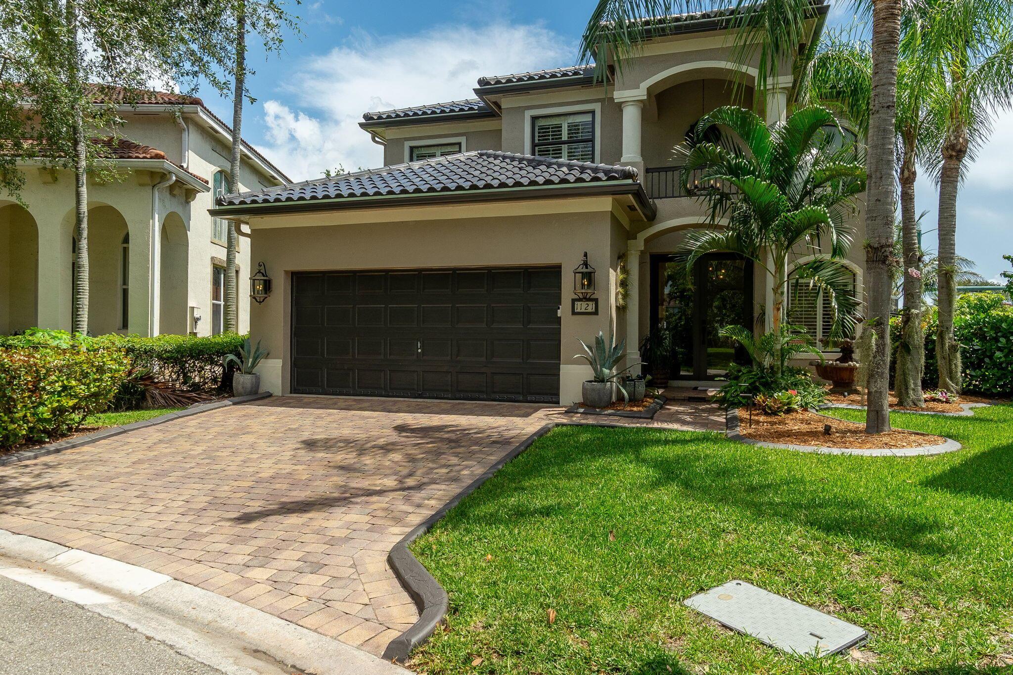 1121 Center Stone Lane