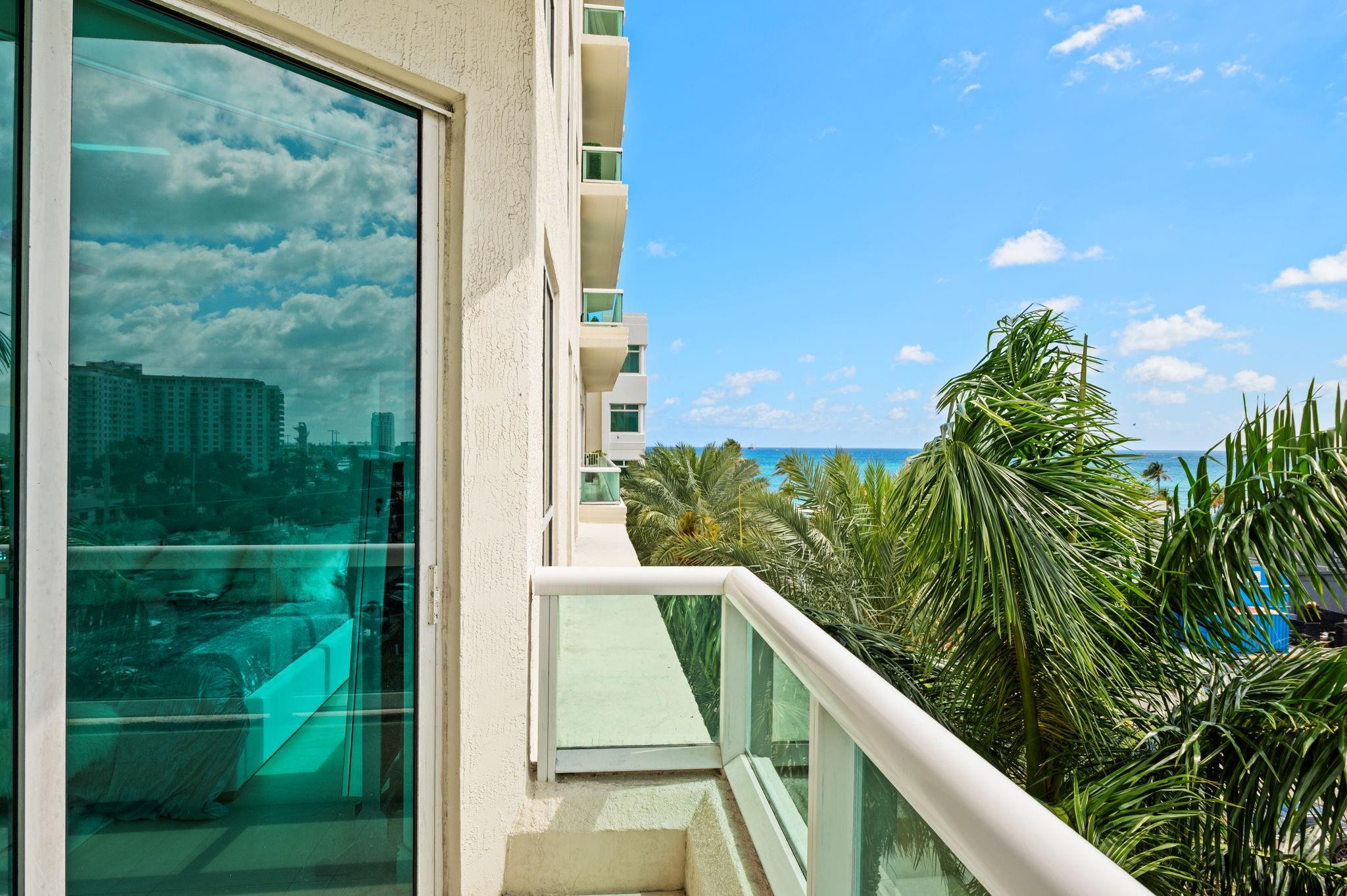LAS OLAS BEACH CLUB - Residential